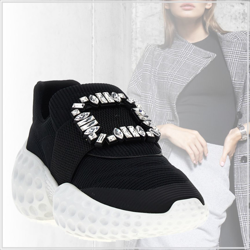 極上の輝き【Roger Vivier】テクニカルファブリック スニーカー