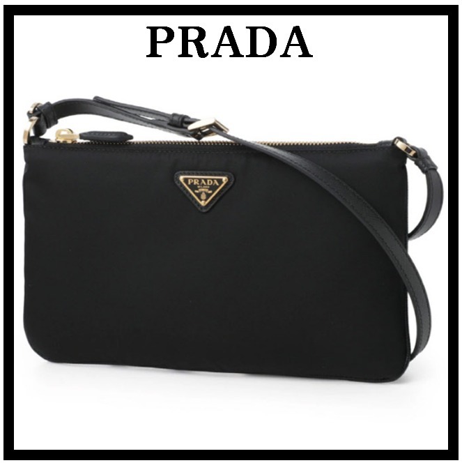 ★関税込★PRADA★プラダ トライアングルロゴ Re-Nylonポーチ★