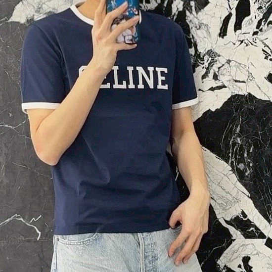 【毎日に、少しだけ“特別”を★】CELINE ロゴTシャツ