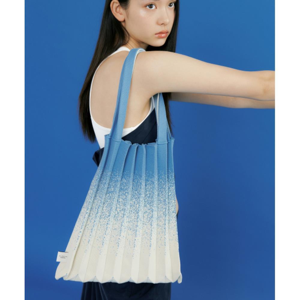 ★ PLEATS MAMA★ Shoulder Bag Ocean Sky 463282
