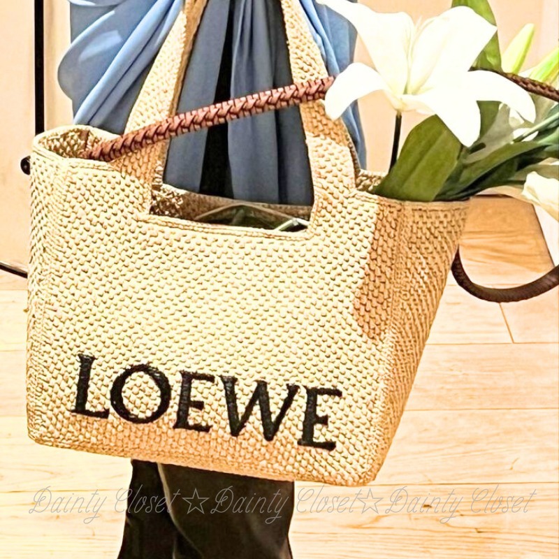 LOEWEロエベ トートバッグ フォント ミディアム ショルダー