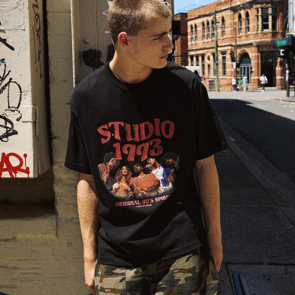 Tシャツ・カットソー 1993studio Wave Studio Graphic T-Shirt_Black