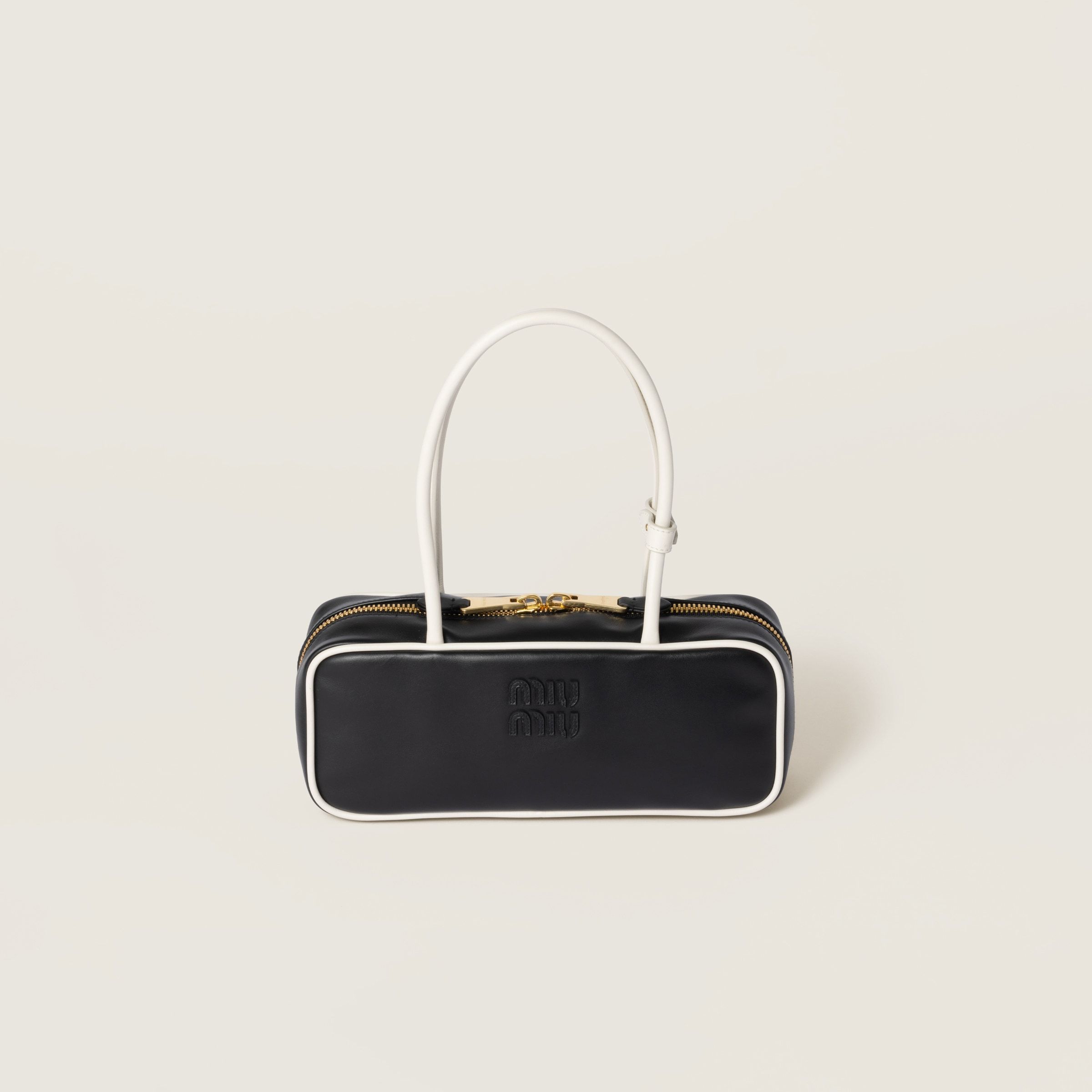 《贅沢な逸品》【MiuMiu】ボーレザーバッグ