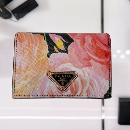 PRADA（花柄 ・ 財布）のフリマアイテム一覧