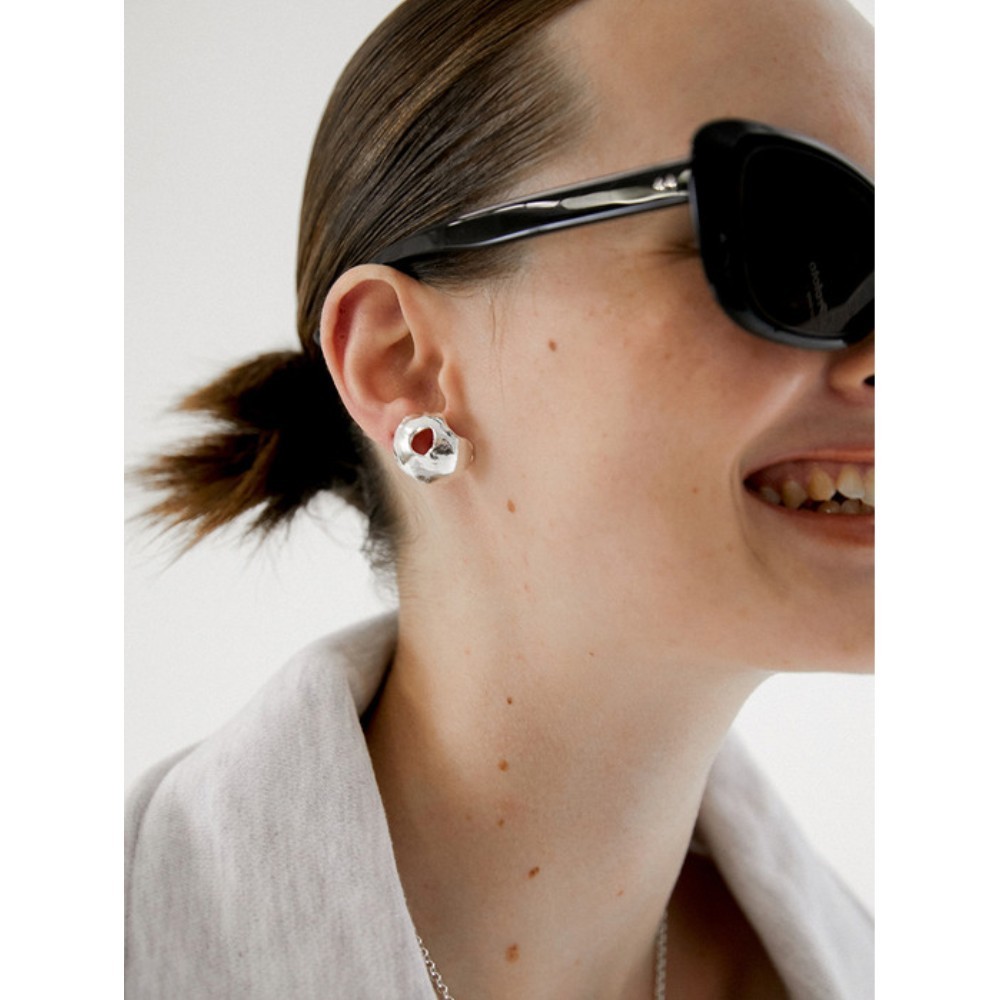 ★MIDNIGHT MOMENT.★ hole earring silver
