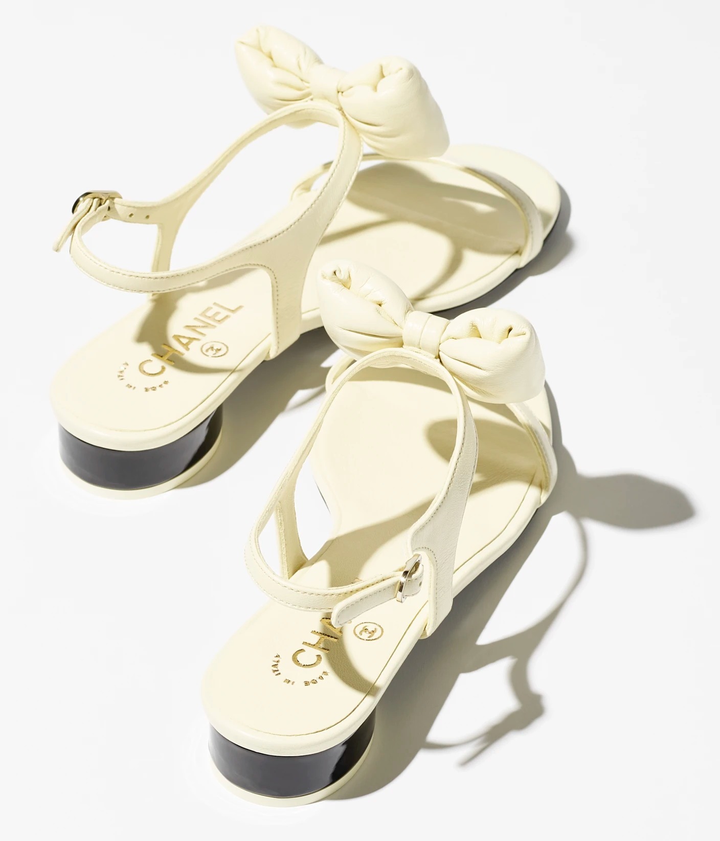 《トレンド感たっぷり★》CHANEL サンダル リボン