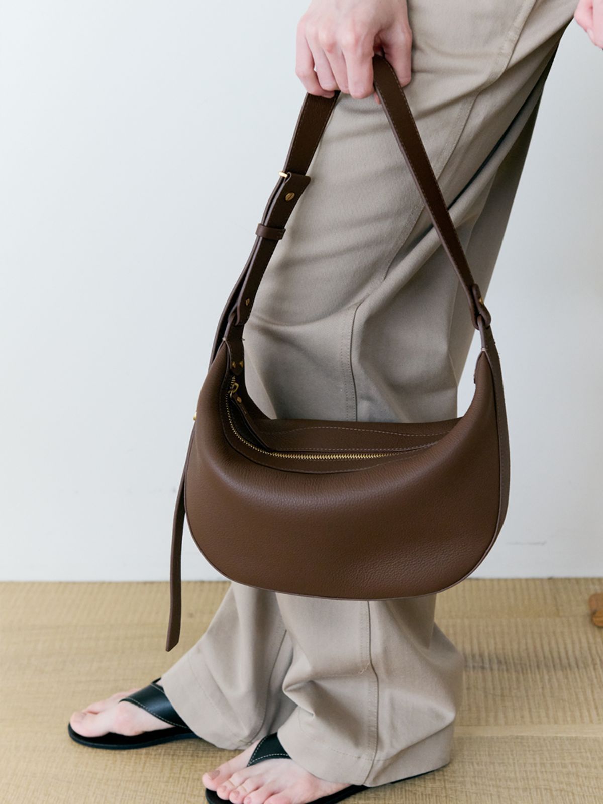 ★DE MERIEL★ Elise Hobo Bag Small Black DEMERIEL □ Elise Hobo Bag Small ショルダーバッグ (DE MERIEL