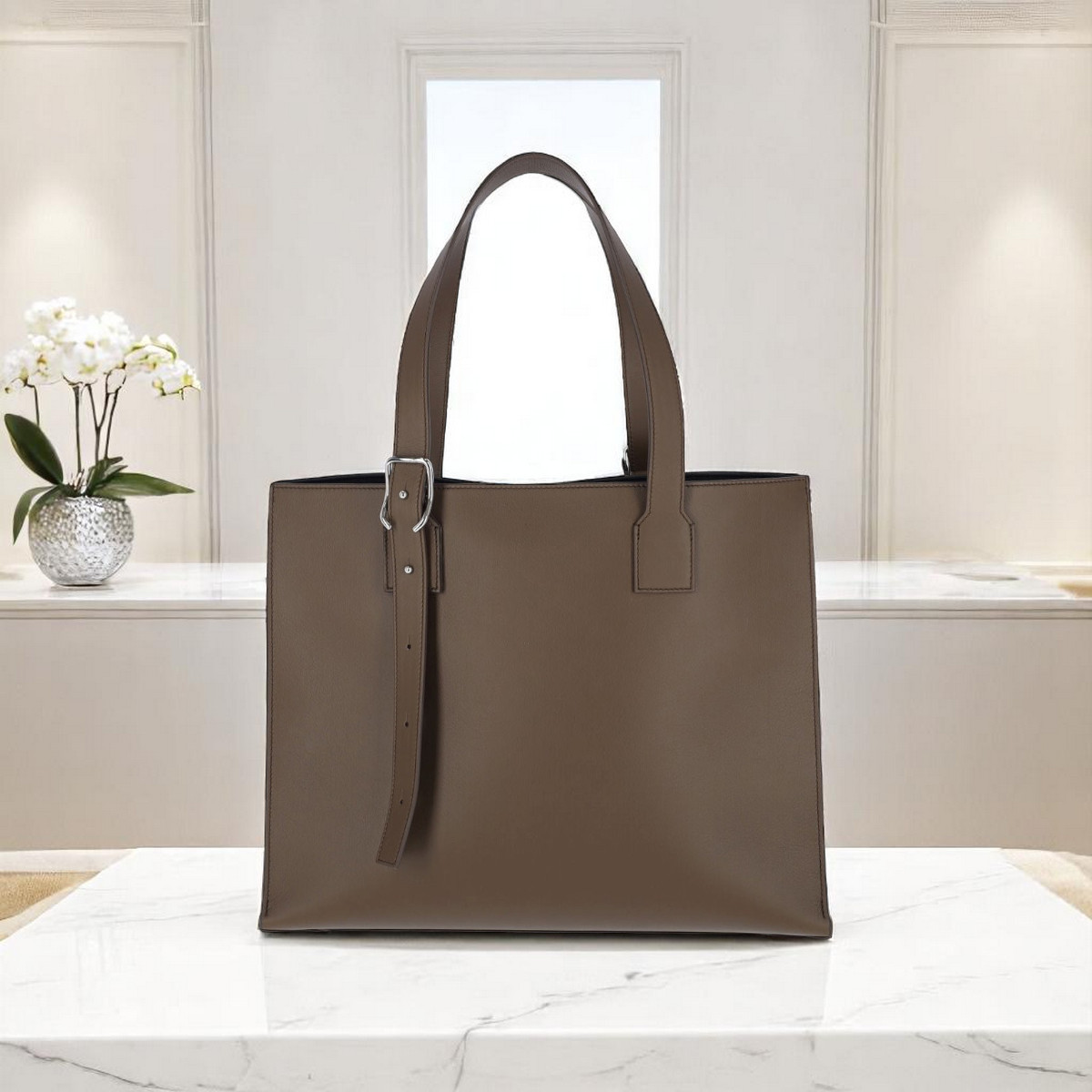 LOEWE 'Buckle Horizontal' トート
