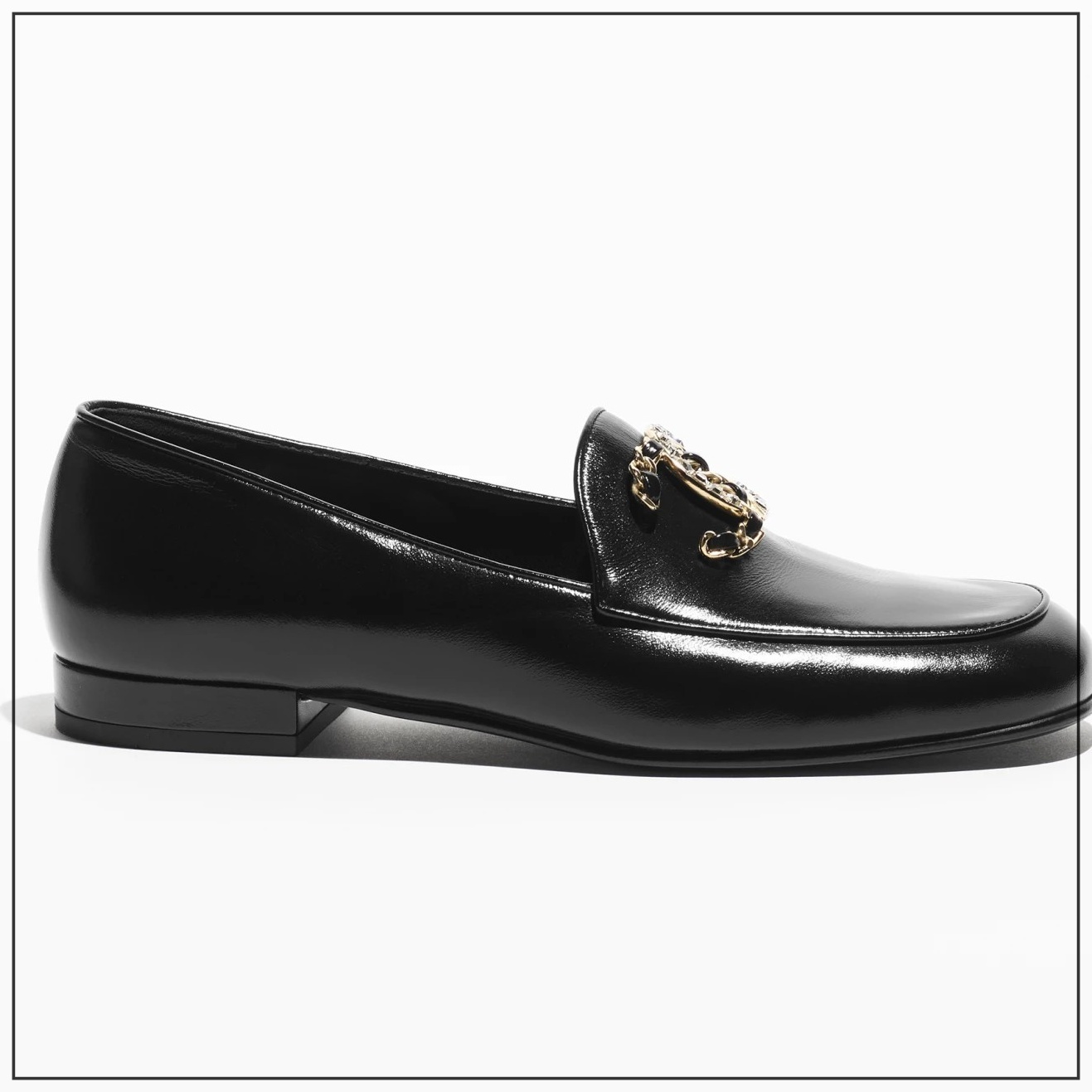《おしゃれでかっこいい》CHANEL 24/25c ローファー CCロゴ