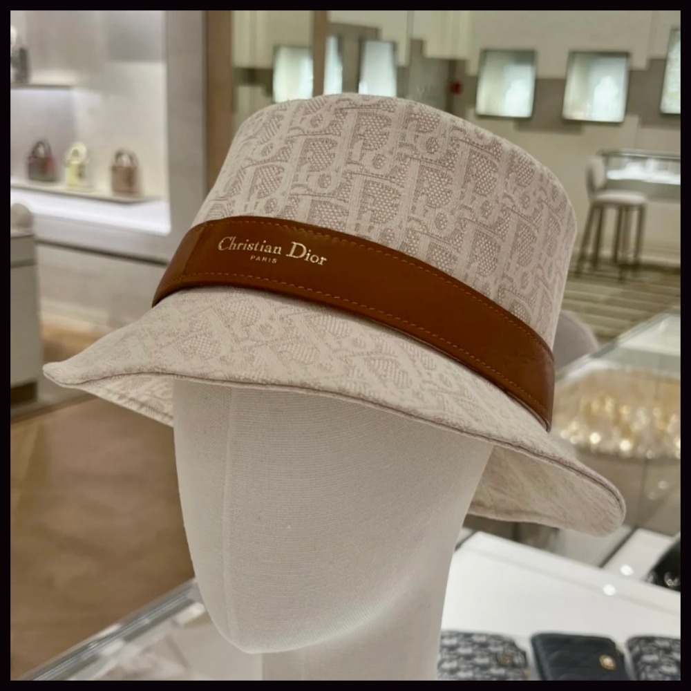 【大人っぽいデザイン♪】DIOR ハット