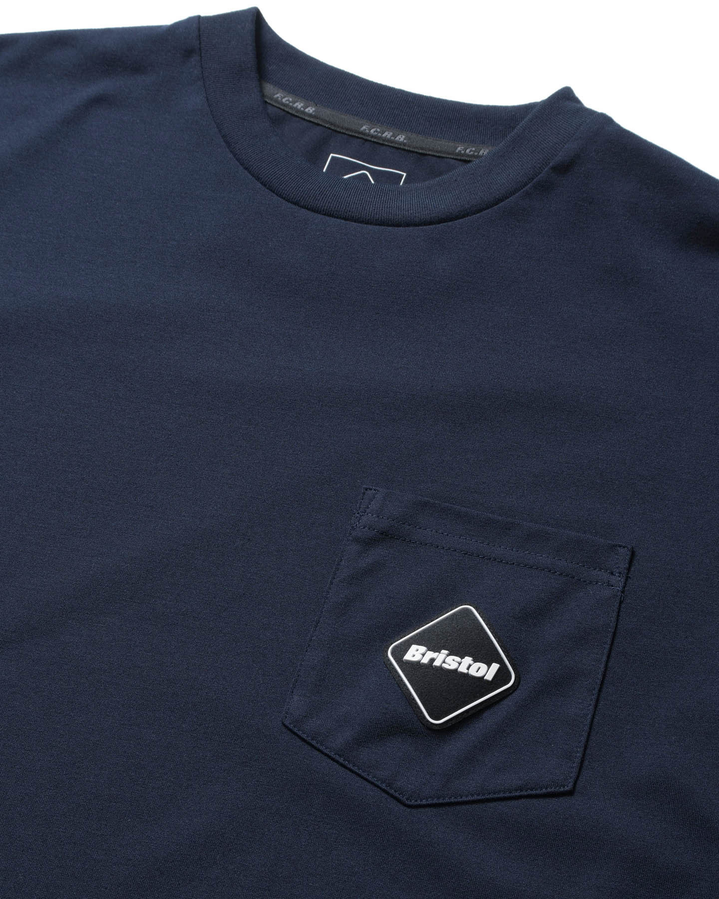 ★すぐ届く【F.C.Real Bristol】BLURRED ロゴ 長袖Tシャツ