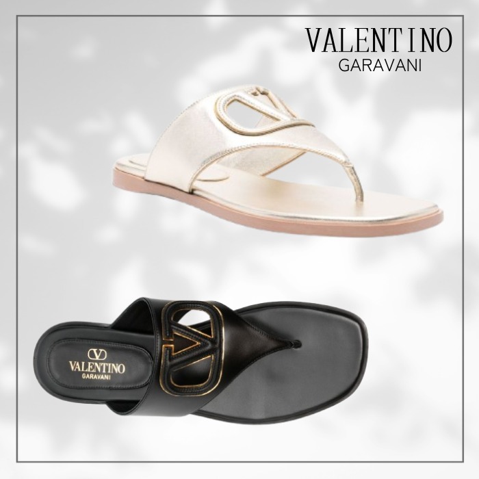 【VALENTINO GARAVANI】Vロゴカットアウト レザービーチサンダル