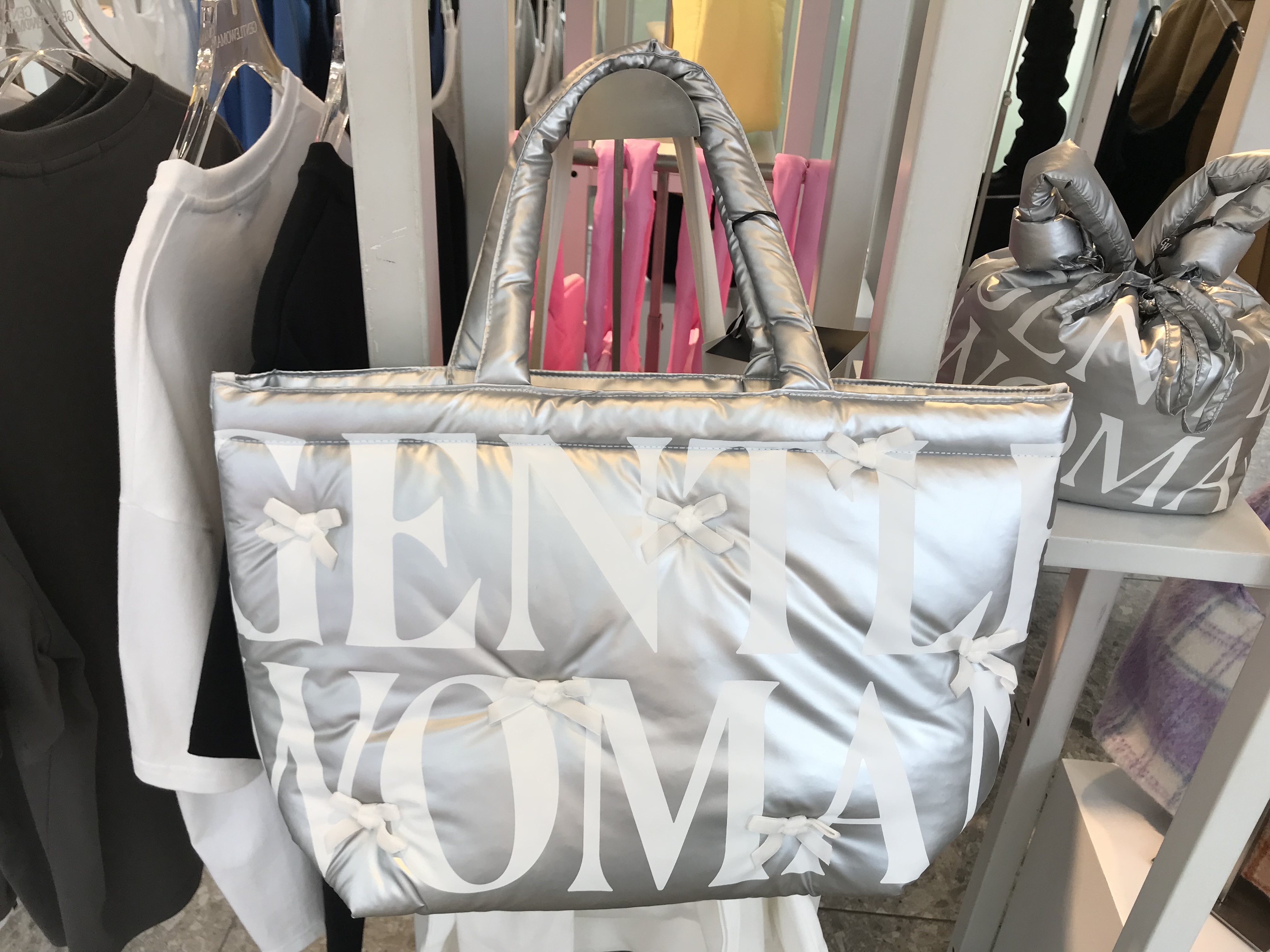 GENTLEWOMAN  大きめトートバッグ
