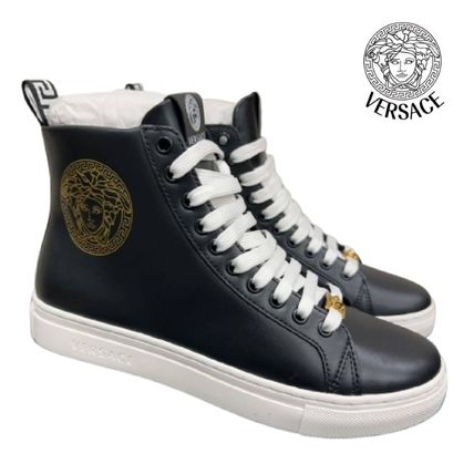 【Versace】レザー ハイカット スニーカー【送料関税込】 スニーカー ハイカット VERSACE(ヴェルサーチェ) - 海外通販のBUYMA