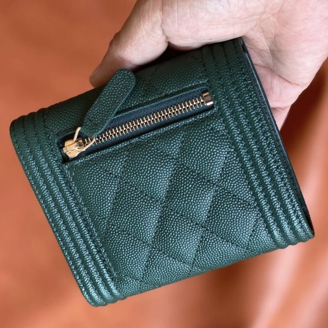 《シックで大人っぽい♪》CHANEL★ボーイシャネル 三つ折り財布