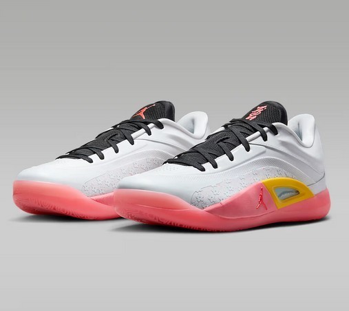 【NIKE】☆スニーカー☆ Zion 4 \"Sharonda\" Basketball Shoes