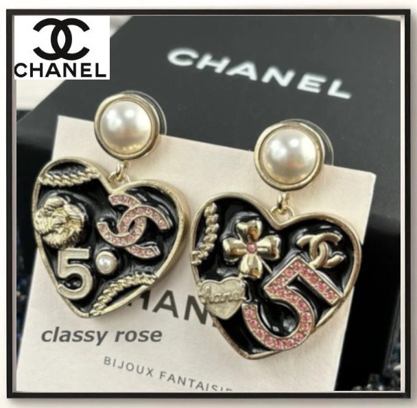 【柄が可愛いハート★CHANEL】ピアス ハート ブラック