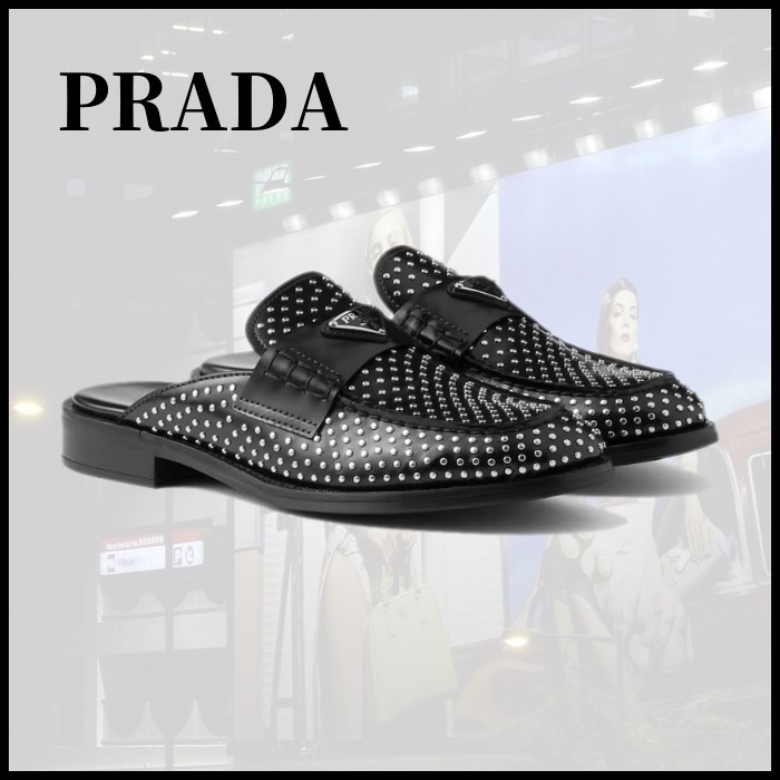 ■PRADA プラダ スタッズ付 ブラッシュドレザー ミュール