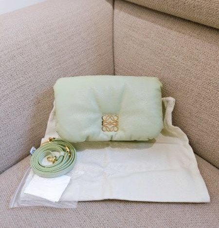 ★送料込★LOEWE パファー ゴヤ ミニ ショルダーバッグ