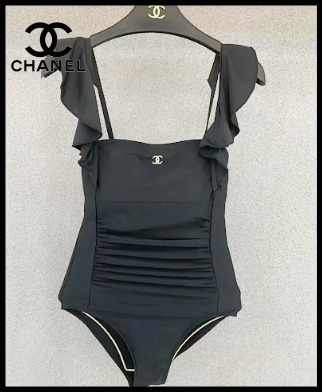 【リゾートで満喫】CHANEL スイムウエア 水着