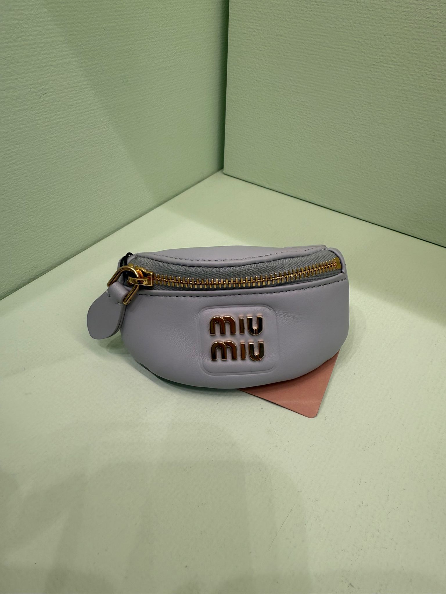 アウトレット特価【MIUMIU】ブレスレット ミニ ポーチ 送料込み