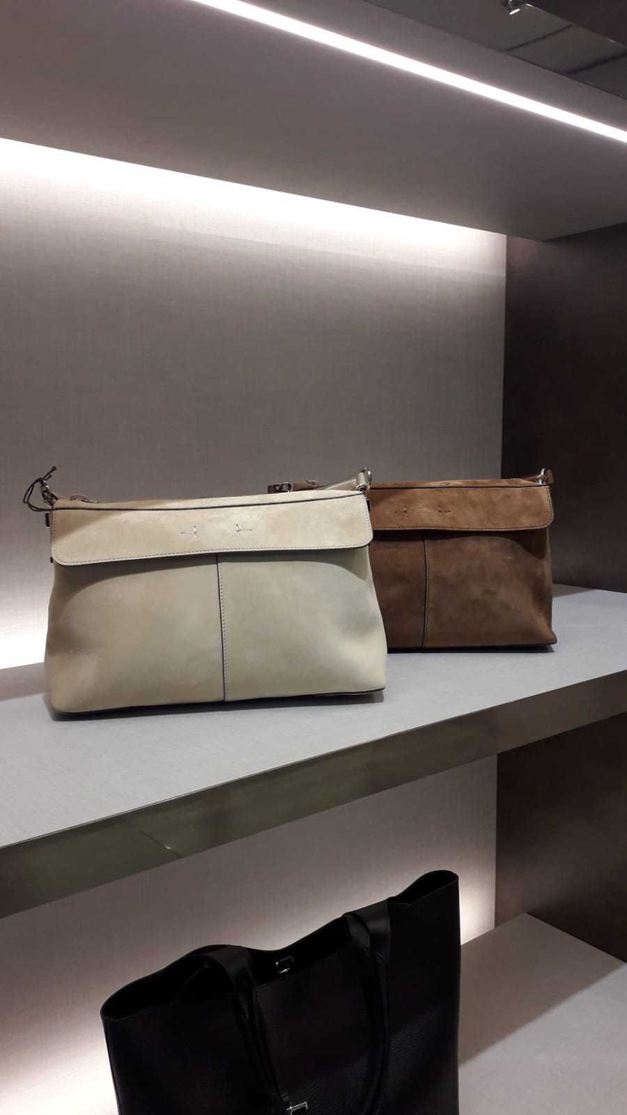 アウトレット特価【TOD'S直営店】TSU BAULETTO ZIP ショルダー
