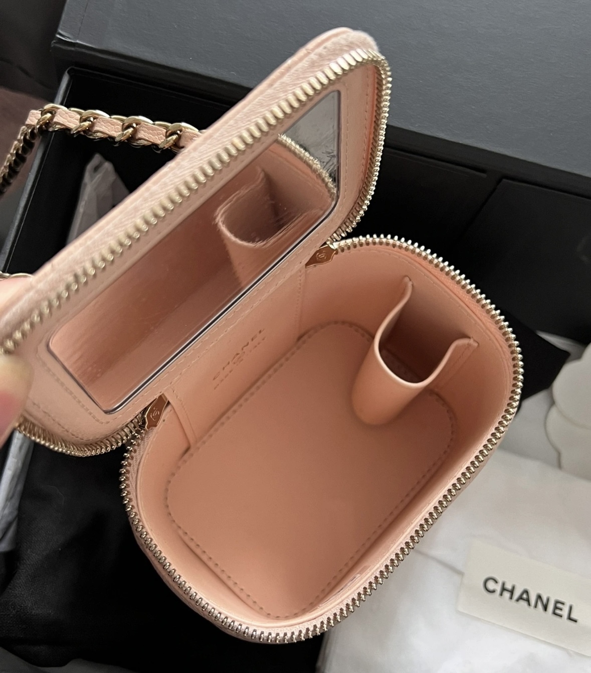 《上品で可愛い♪》クラシック★CHANEL ミニヴァニティケース