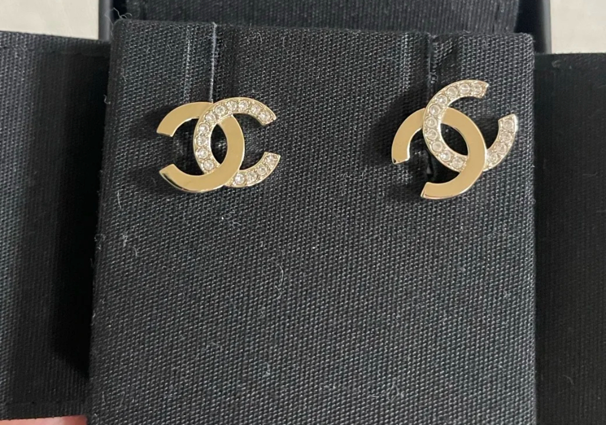 《CHANEL》ピアス ゴールド ココマーク ストラス クリスタル