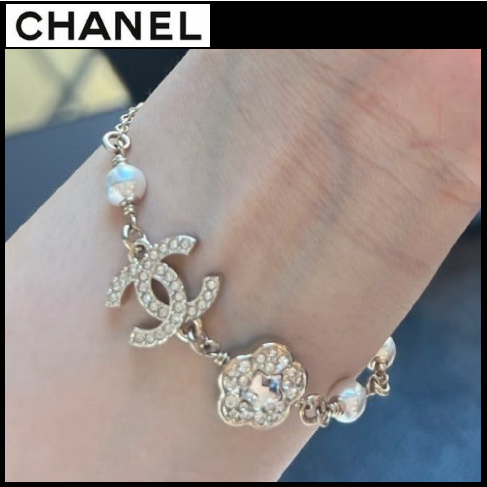 洗練と気品を纏う☆フローラルチャーム【CHANEL】ブレスレット
