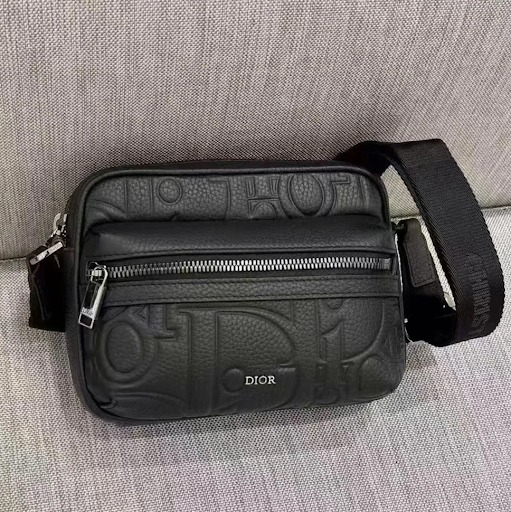 《大人気☆》DIOR Rider 2.0 メッセンジャーバッグ Mini