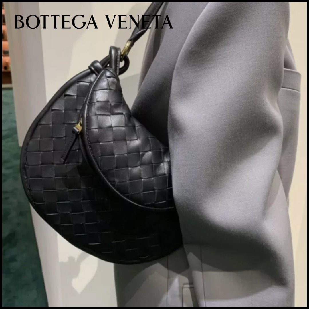 BOTTEGA VENETA スモール ショルダー バッグ【関税送料込】