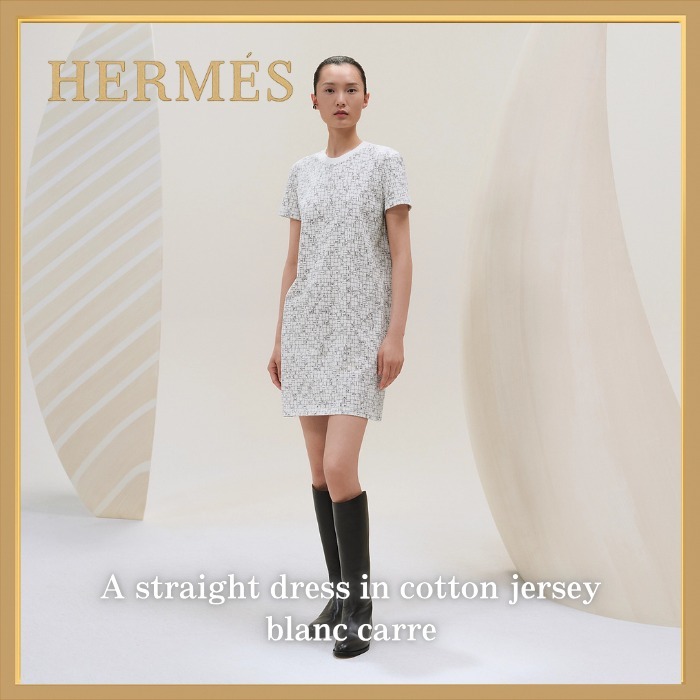 【洗練の白で魅せる】HERMES ボルデュック カレ ワンピース