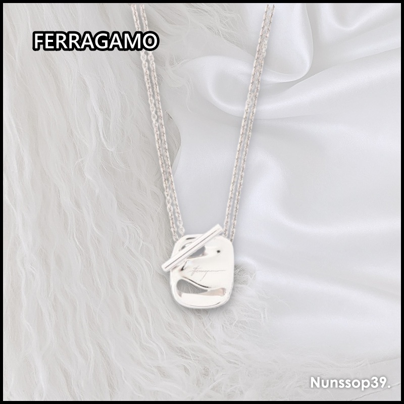 《FERRAGAMO》 ロゴ ネックレス