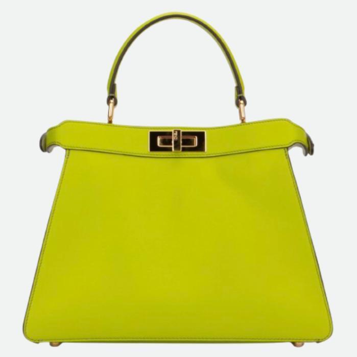 【在庫僅か】FENDI ピーカブー ISEEU ミディアム ハンドバッグ