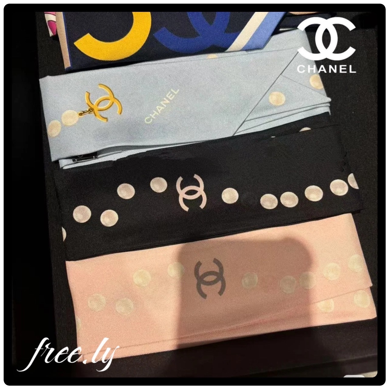 【cuteな配色で使い方色々♡】CHANEL スカーフ