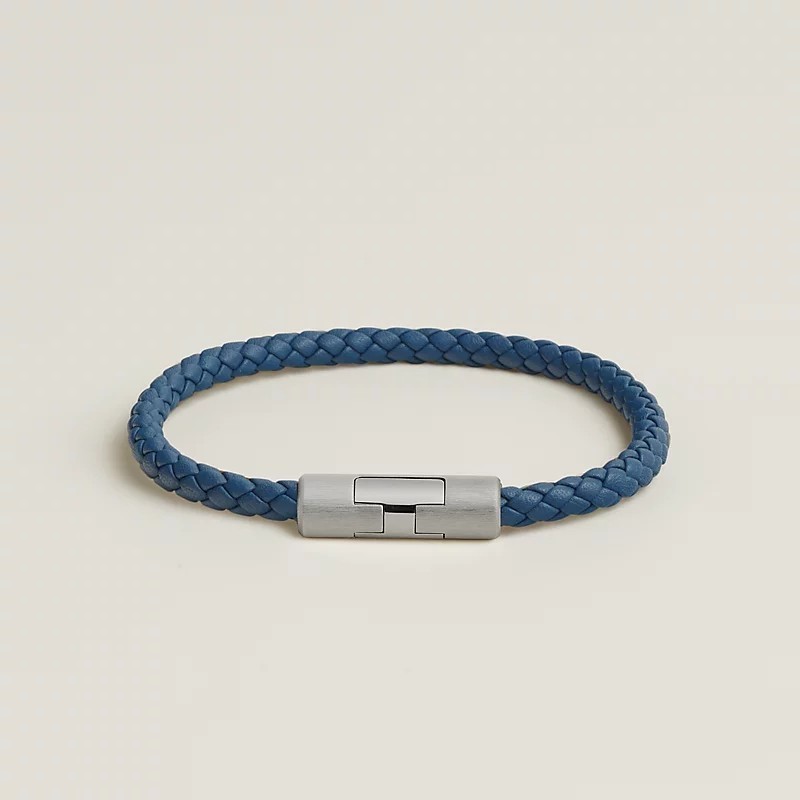 《手元に知性を》HERMES パズルHブレスレット