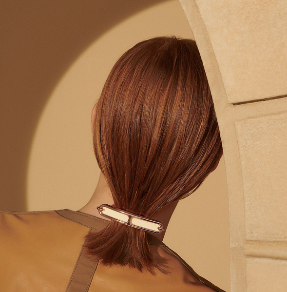 《HERMES》ローズ金具で上品に♪ ルーリスPMヘアクリップ