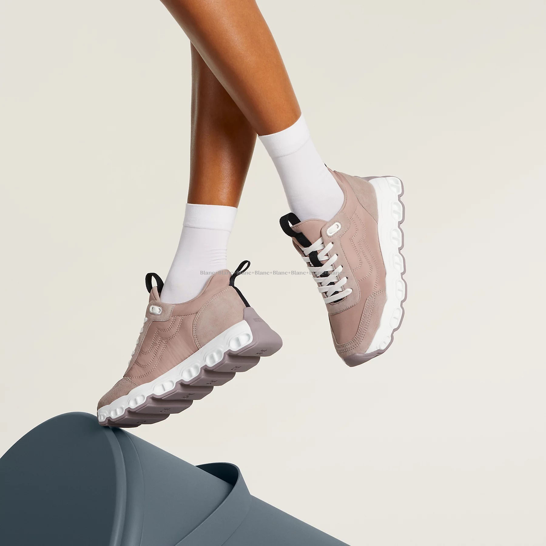 シティアクティブ♪【HERMES】スニーカー 《インパルス》