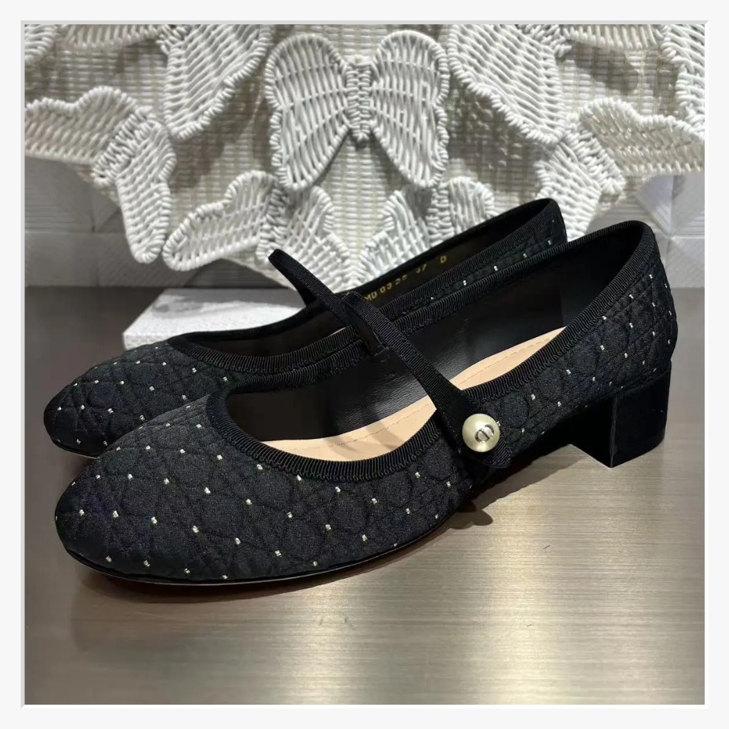 《足元がゴージャス♪》Dior バレエパンプス