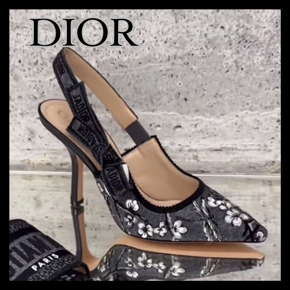 【足元が映える】Dior ジャディオール スリングバック パンプス