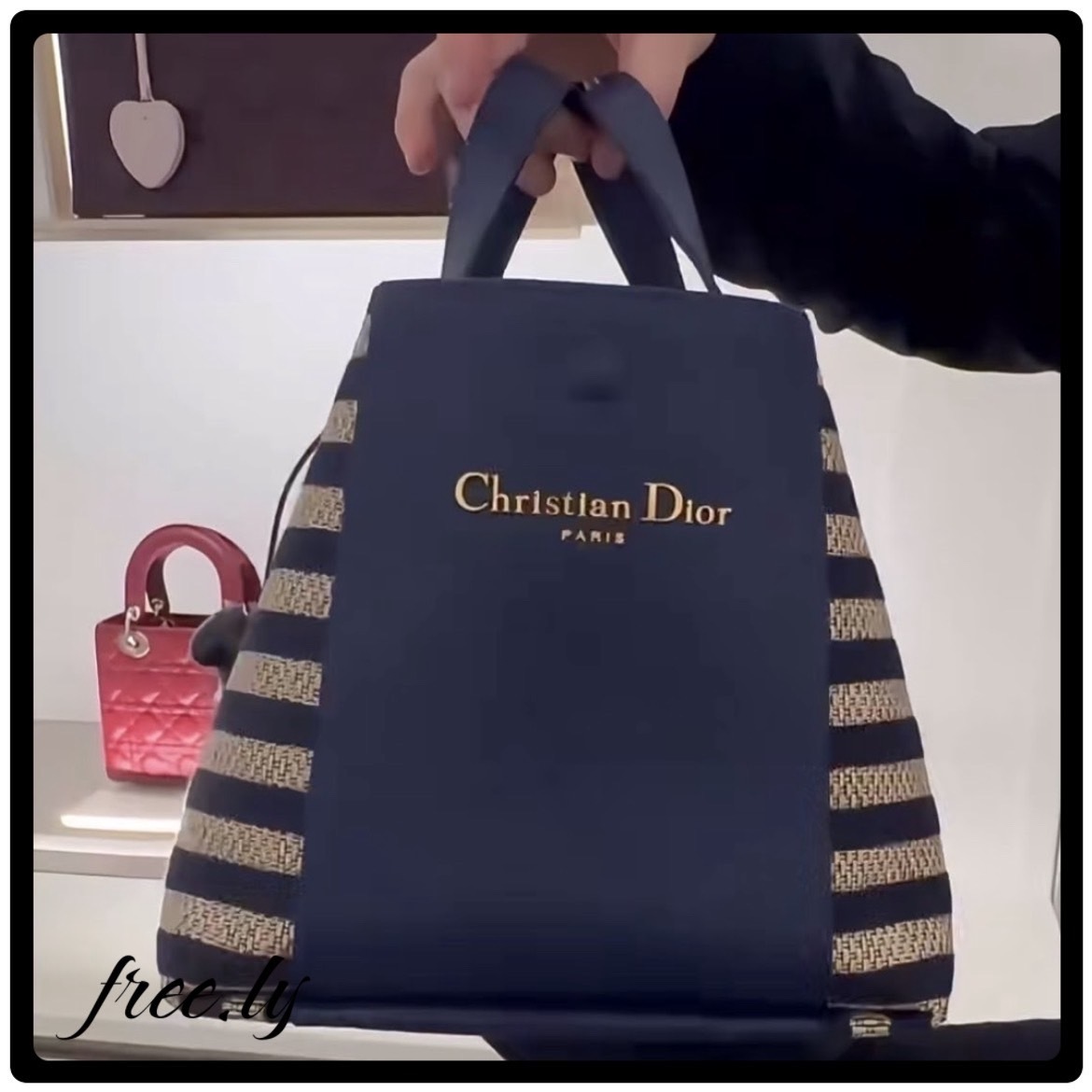 【上品カジュアルを叶える配色♡】DIOR バケットバッグ