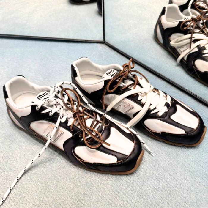 《注目コラボ！》【miumiu】×New Balance 530 SL スニーカー