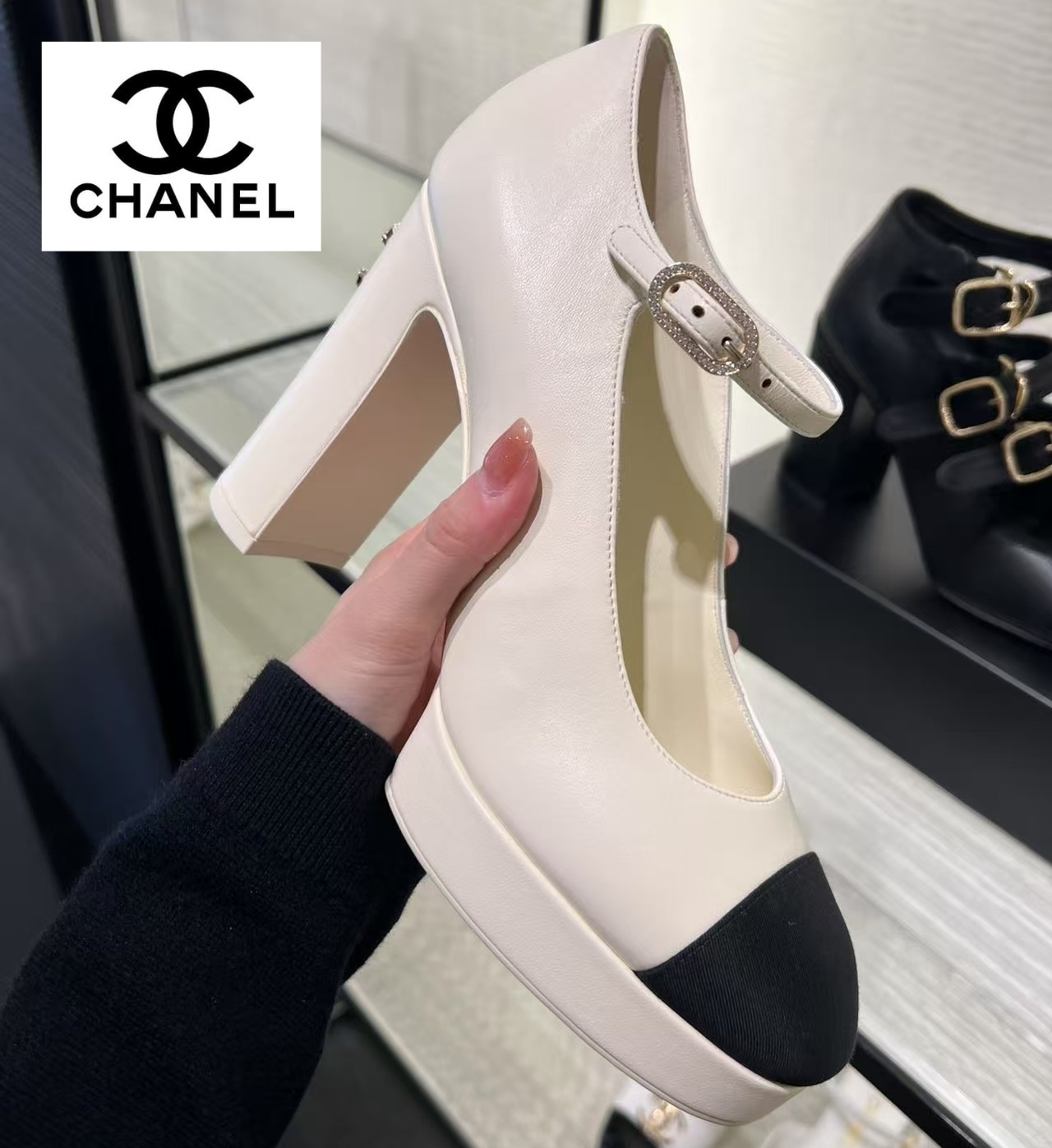 【CHANEL】ハイヒールでスタイルアップ♪シャネルサンダル