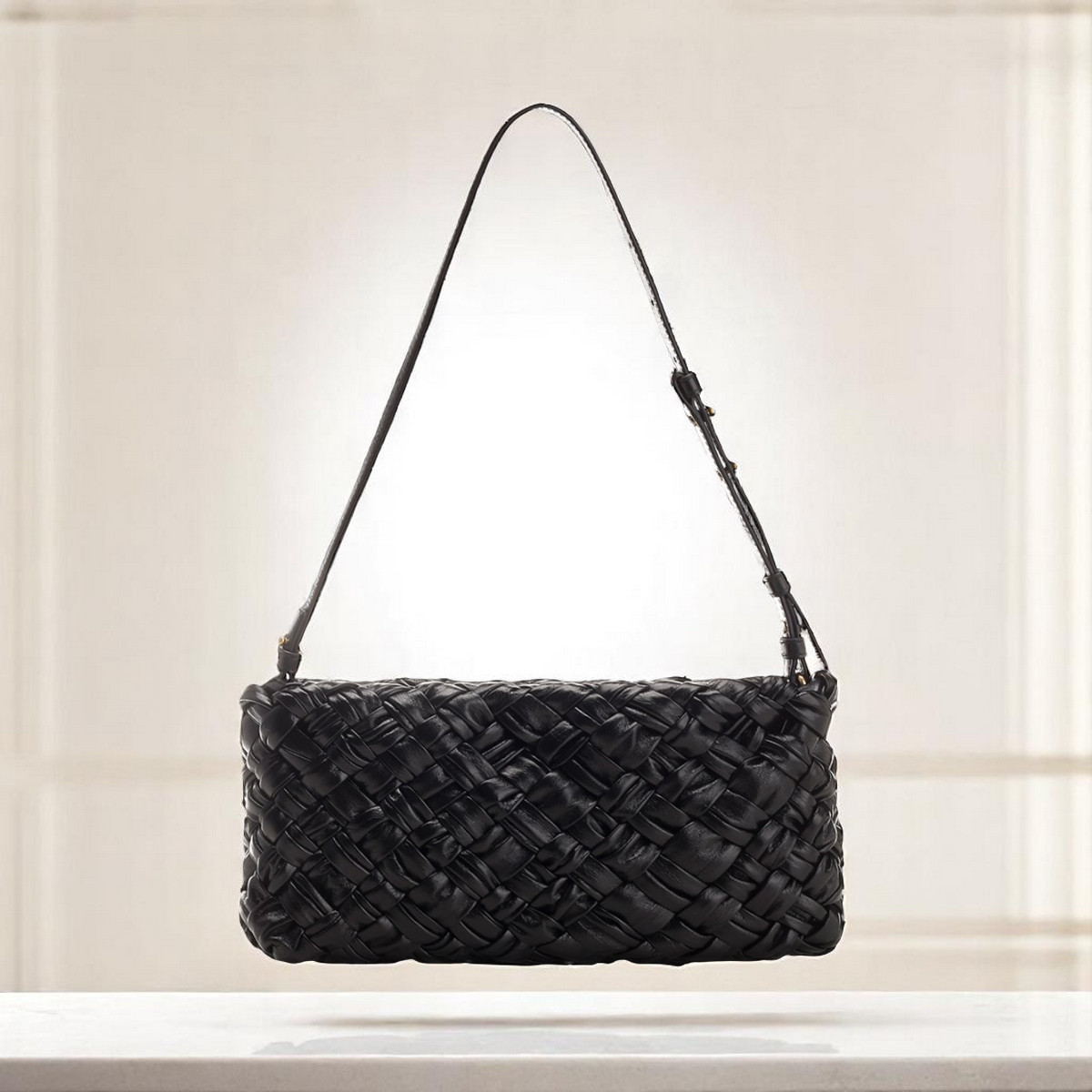 BOTTEGA VENETA カリメロ チャチャ