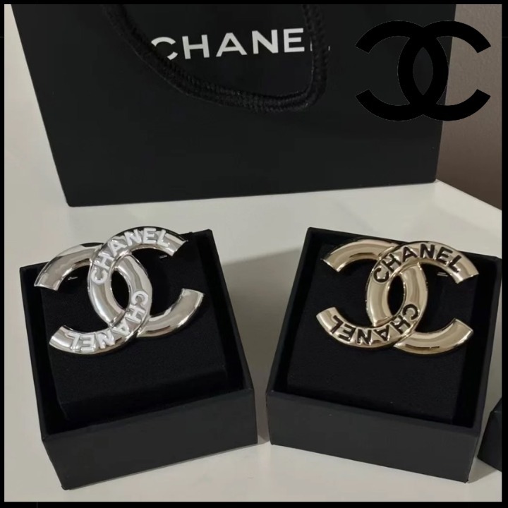 《どんなコーデにも合う★》CHANEL ブローチ