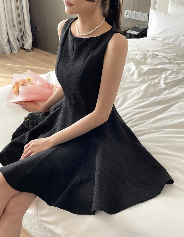 【I AM MARI】Kelly Tweed Sleeveless Mini Flare One Piece