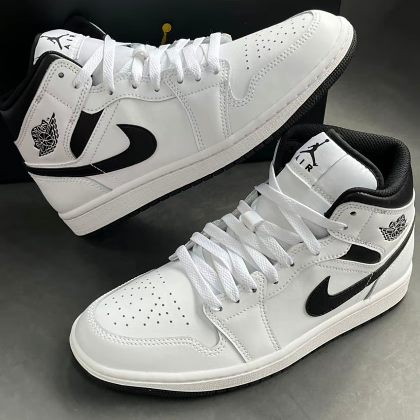 ★ナイキ★Nike Air Jordan 1 MID Black White エアジョーダン1
