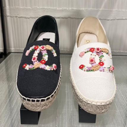 CHANEL(シャネル) スリッポン(レディース) - 海外通販のBUYMA