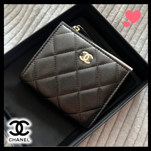 抜群の機能性☆お洒落☆【CHANEL】二つ折り スモールウォレット