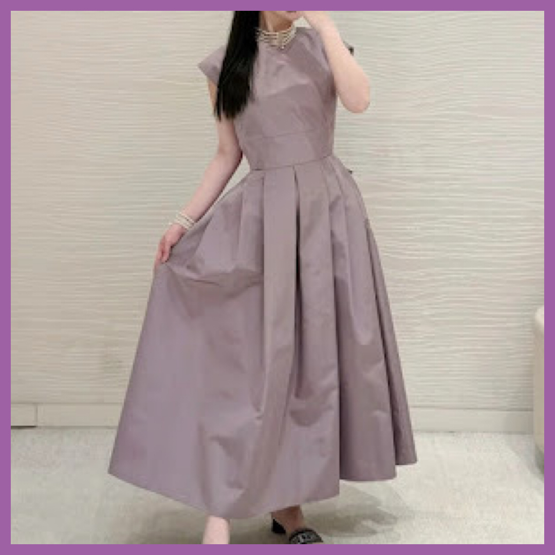 【シンプルで洗練された印象に♪】Dior ドレス